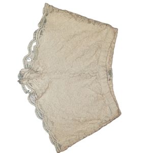 Abercrombie & Fitch lace shorts (size Lg)